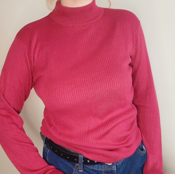 Pure Silk Turtleneck - Picture 6 of 7